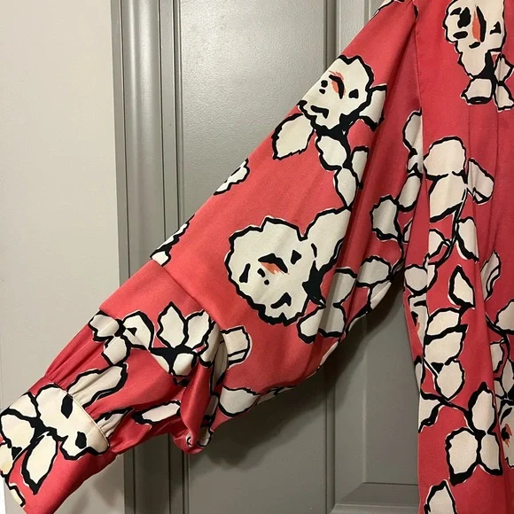 Zara Floral Blouse NWOT - Picture 2 of 5